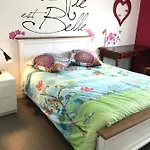 Bedinreims Elegant Bottle Quiet And Close To Center Free Parking And Wifi Free Ideal 5 A 9 Adultes Appartement Reims