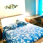Bedinreims Elegant Bottle Quiet And Close To Center Free Parking And Wifi Free Ideal 5 A 9 Adultes