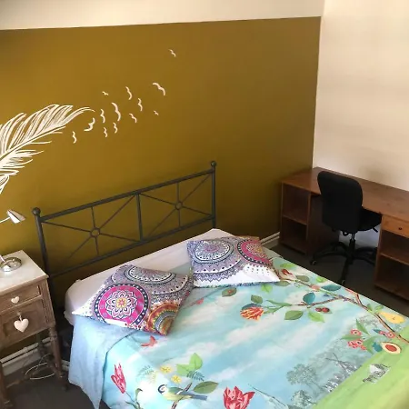 Bedinreims Elegant Bottle Quiet And Close To Center Free Parking And Wifi Free Ideal 5 A 9 Adultes * Ρενς