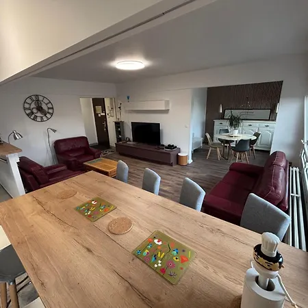 Bedinreims Elegant Bottle Quiet And Close To Center Free Parking And Wifi Free Ideal 5 A 9 Adultes Διαμέρισμα