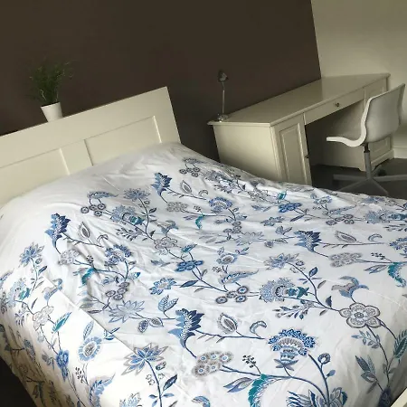 Διαμέρισμα Bedinreims Elegant Bottle Quiet And Close To Center Free Parking And Wifi Free Ideal 5 A 9 Adultes *