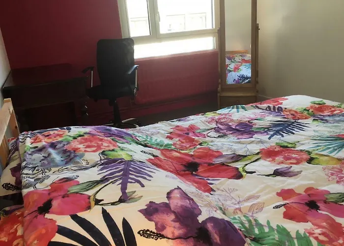 Bedinreims Elegant Bottle Quiet And Close To Center Free Parking And Wifi Free Ideal 5 A 9 Adultes *